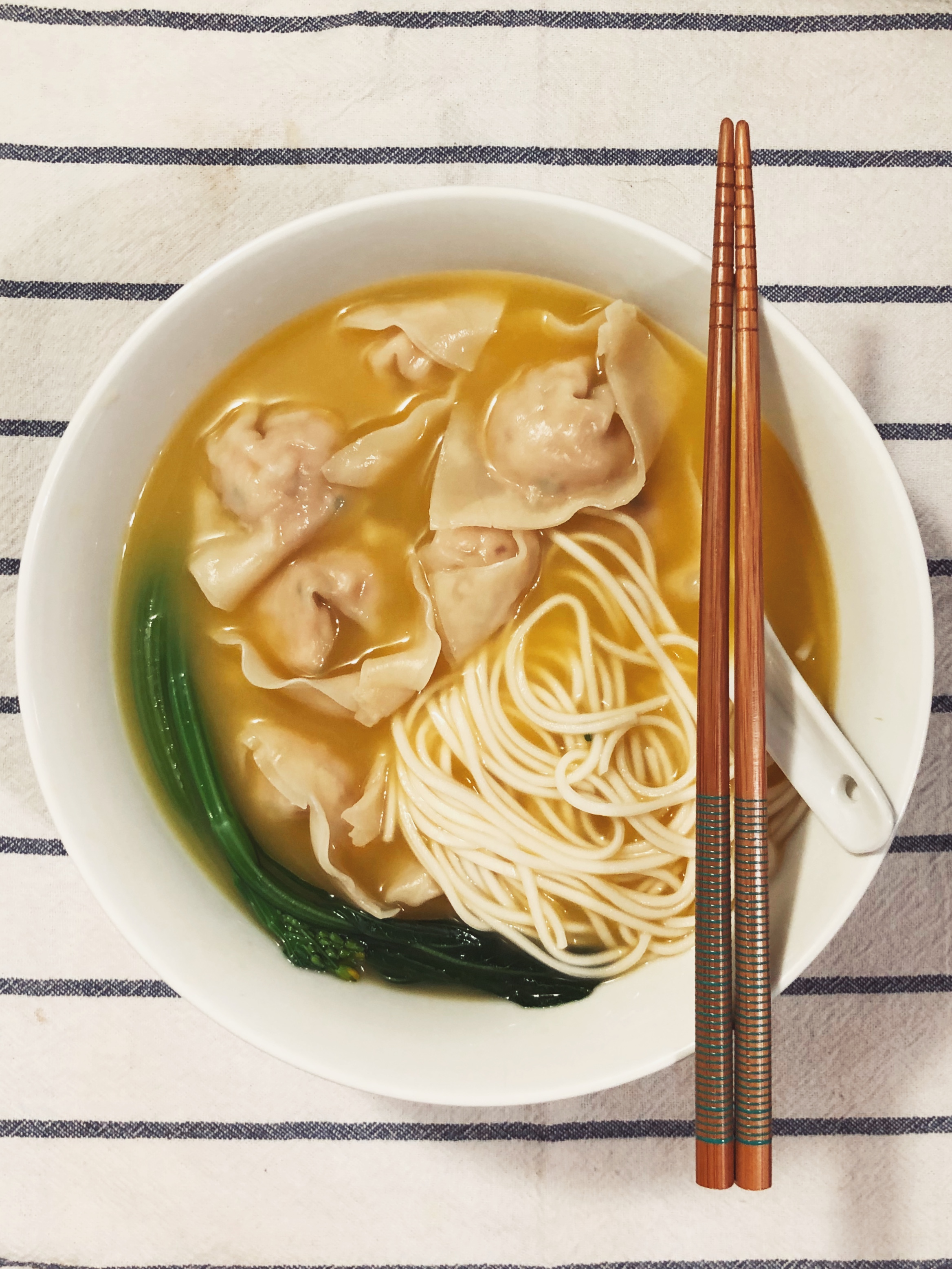 Wonton Noodle Soup 雲吞麵 Cooking With Yusen